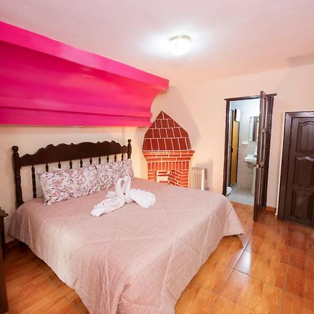 Hotel D'Monica ซานกริสโตบัล เด ลาสกาซาส ภายนอก รูปภาพ
