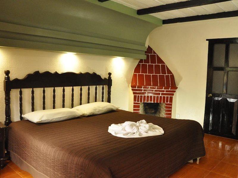 Hotel D'Monica ซานกริสโตบัล เด ลาสกาซาส ภายนอก รูปภาพ