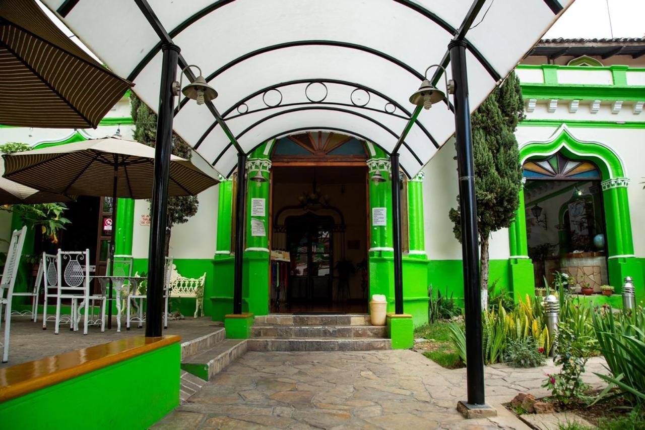Hotel D'Monica ซานกริสโตบัล เด ลาสกาซาส ภายนอก รูปภาพ