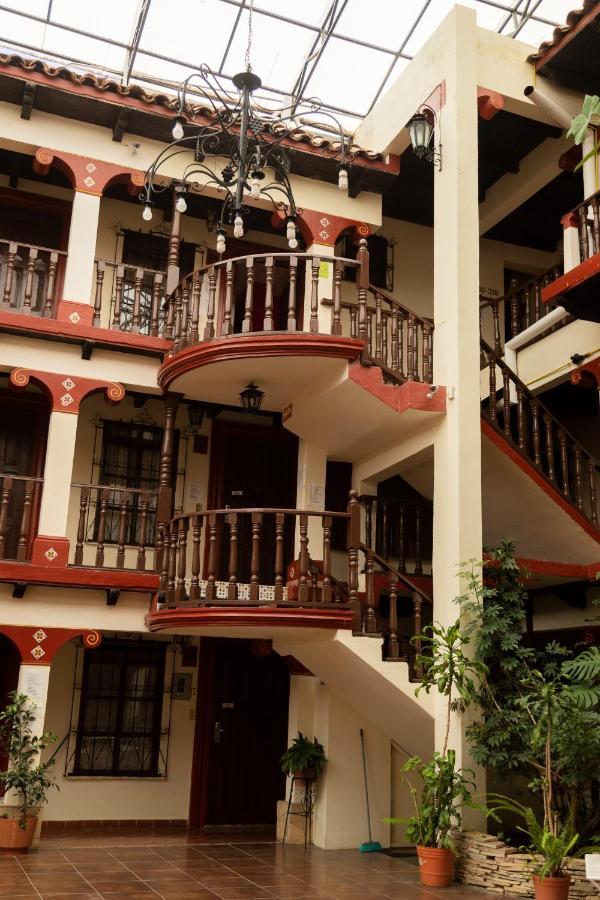 Hotel D'Monica ซานกริสโตบัล เด ลาสกาซาส ภายนอก รูปภาพ