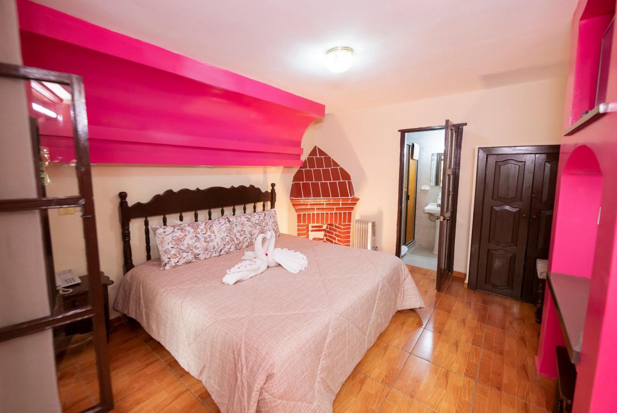 Hotel D'Monica ซานกริสโตบัล เด ลาสกาซาส ภายนอก รูปภาพ